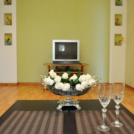Apartment On Karbyshewa 1 Hrodna Exterior foto